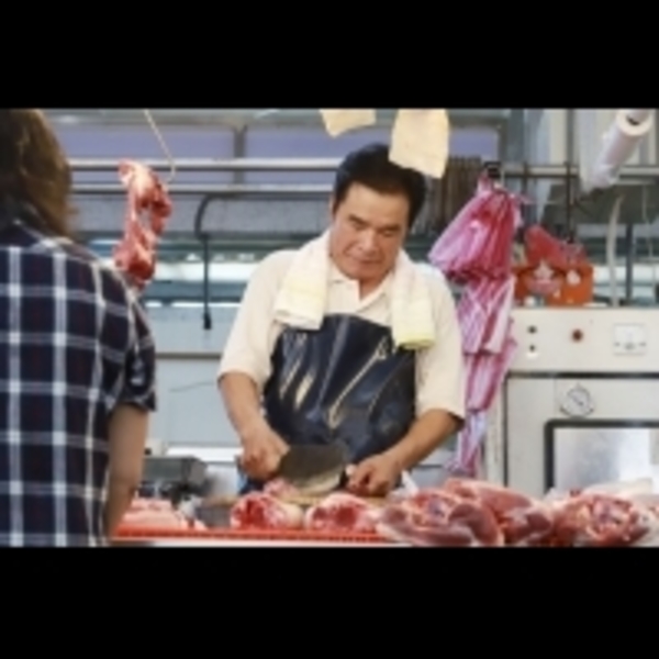 雷洪加入《實習醫師鬥格》演出豬肉攤老闆，神還原《夜市人生》進階版「爆豬拳」橋段...