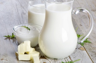 「鮮奶脂肪量」如何選？適合飲用低脂鮮奶的族群為…