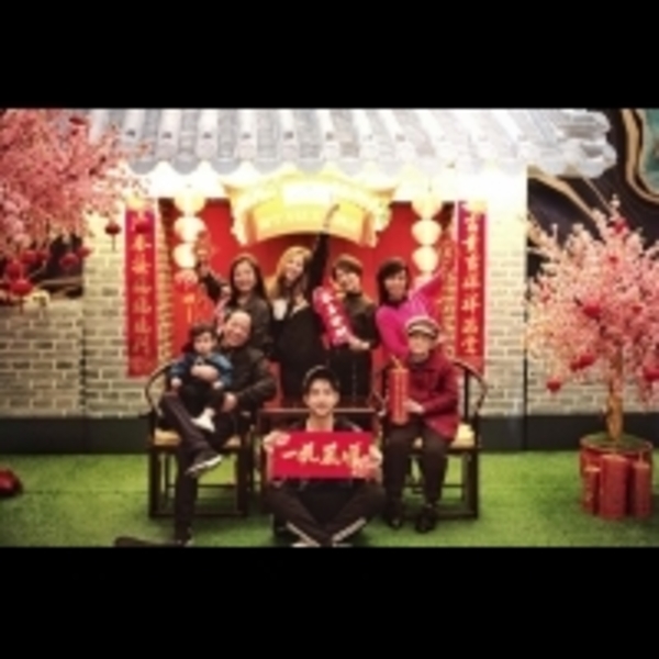 弦子首度三代同堂回南寧娘家　坦言：兒子睡著了在旁傻笑也甘願