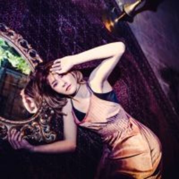 影／有一種愛情遊戲，叫做騙自己！她以「人魚公主」舞動，隱喻在愛情中犧牲自我...