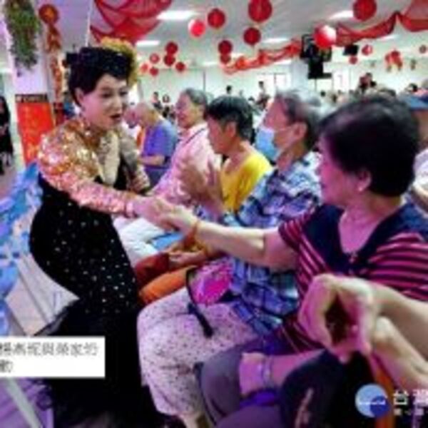 八德榮家推創意環保袋　端午溫馨放粽