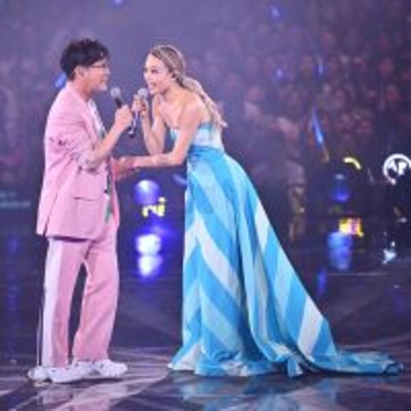 容祖兒《PRETTY CRAZY》第八場拉座上賓張信哲開金口