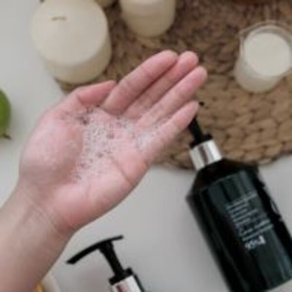 頭皮屑與頭氣味讓人際關係減分？　心機的髮香拉近人與人的距離