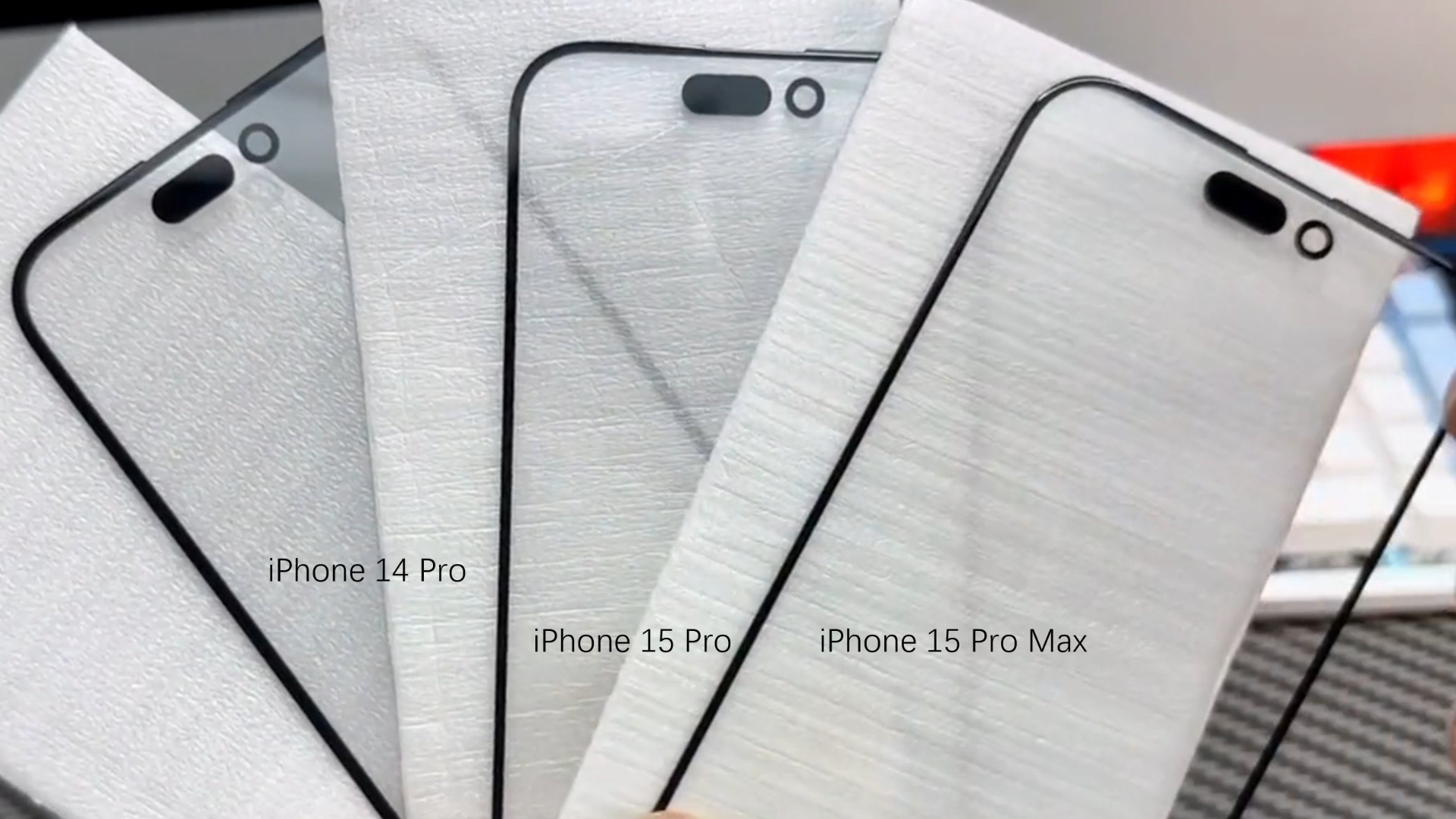 iPhone 15 Pro Max 外觀最新照曝光「像握一塊玻璃」！他讚：創造巔峰