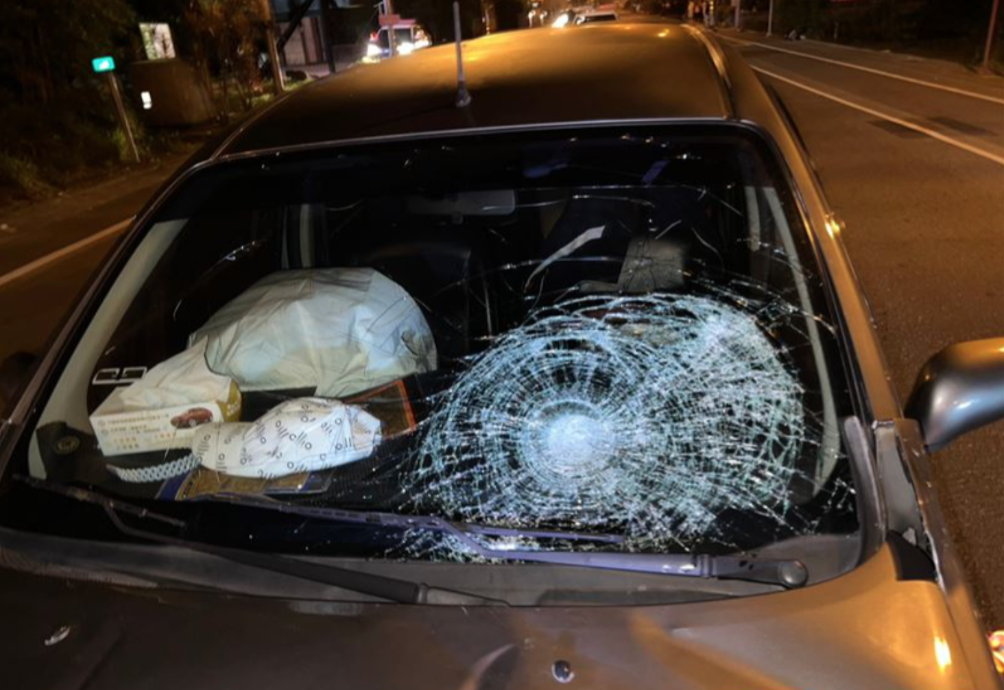 22歲宜蘭女護理師慘遭逆向超車轎車撞飛　鬼門關前掙扎搶救中