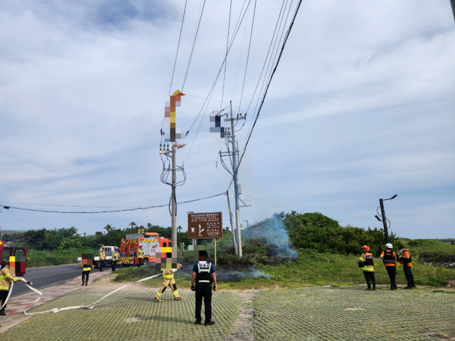 南韓濟州島飛行傘恐怖意外！6旬男高掛2小時「被2萬伏特高壓電線電死」