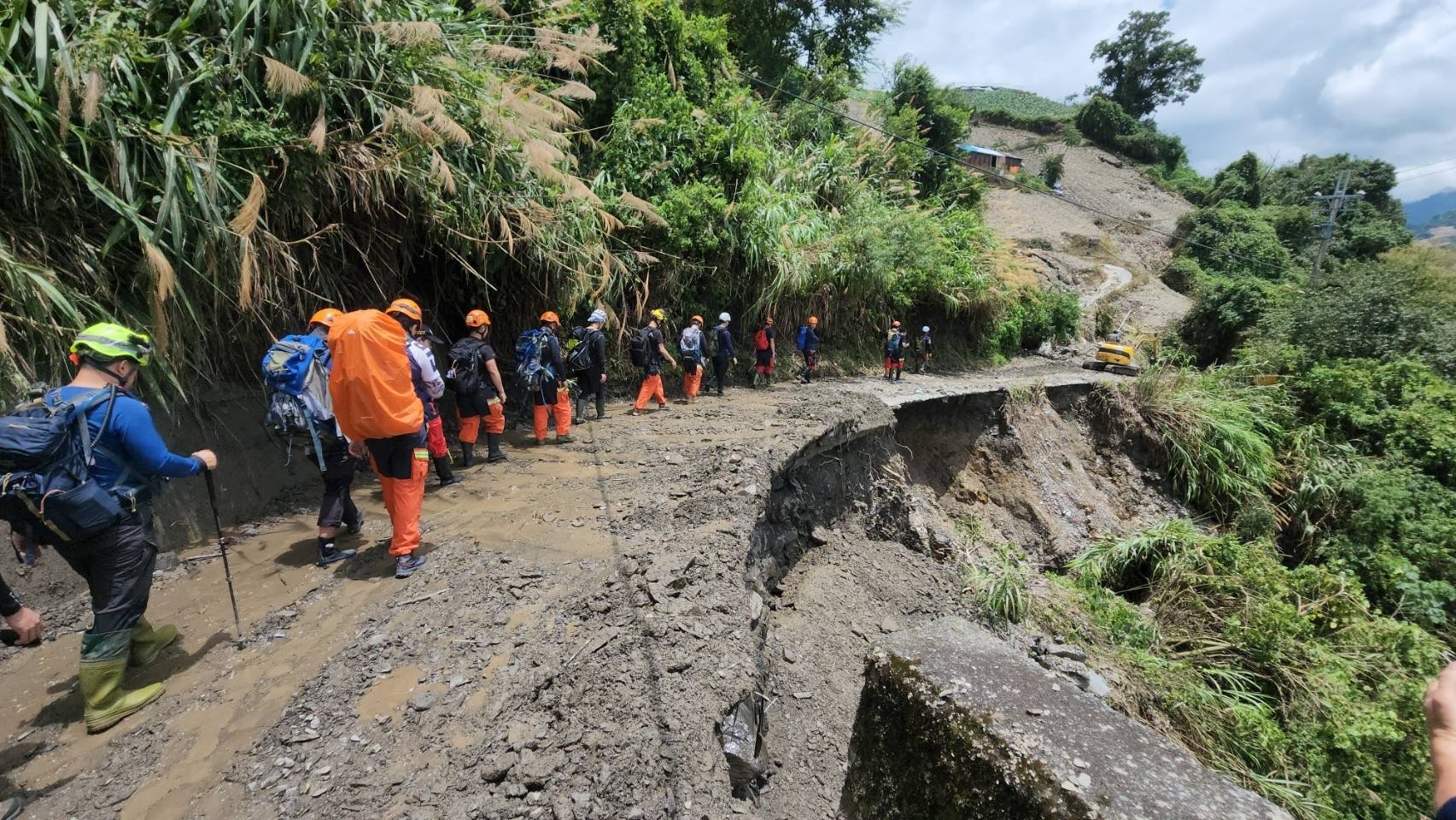 雷雨區「大翻轉」強襲北部！本島僅1縣市沒濕　南投仁愛鄉：11日停課