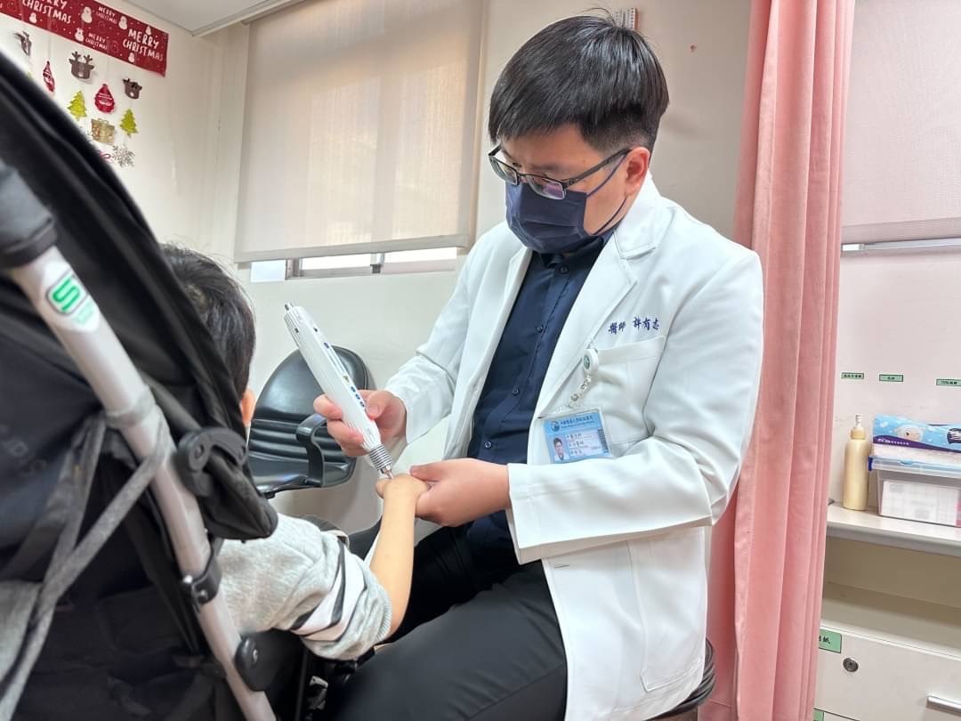 中醫大結合雷射針灸治療 遲緩兒癲癇頻率降低、生活自主能力提升