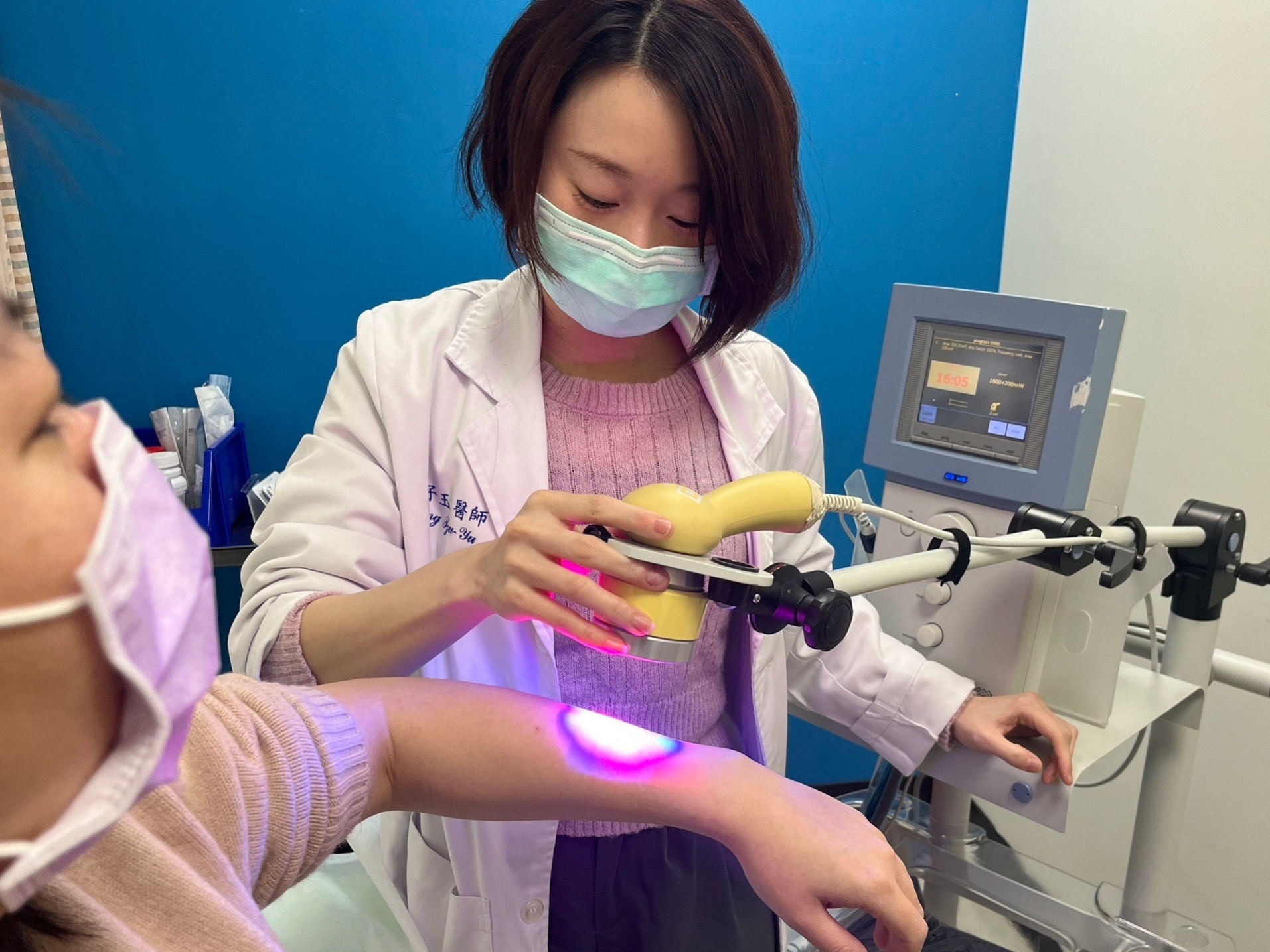 帶狀皰疹發作!痛到「吃不下、睡不好」小心嚴重併發症 皮膚科醫師:每3人就有1人會得