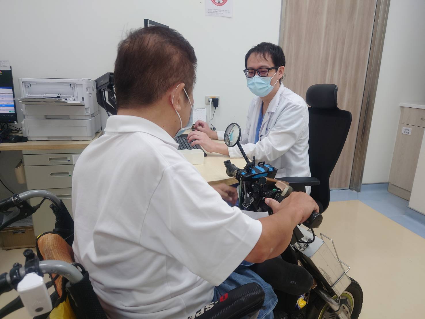  屏東榮總成功治癒C型肝炎患者，醫師呼籲民眾重視篩檢