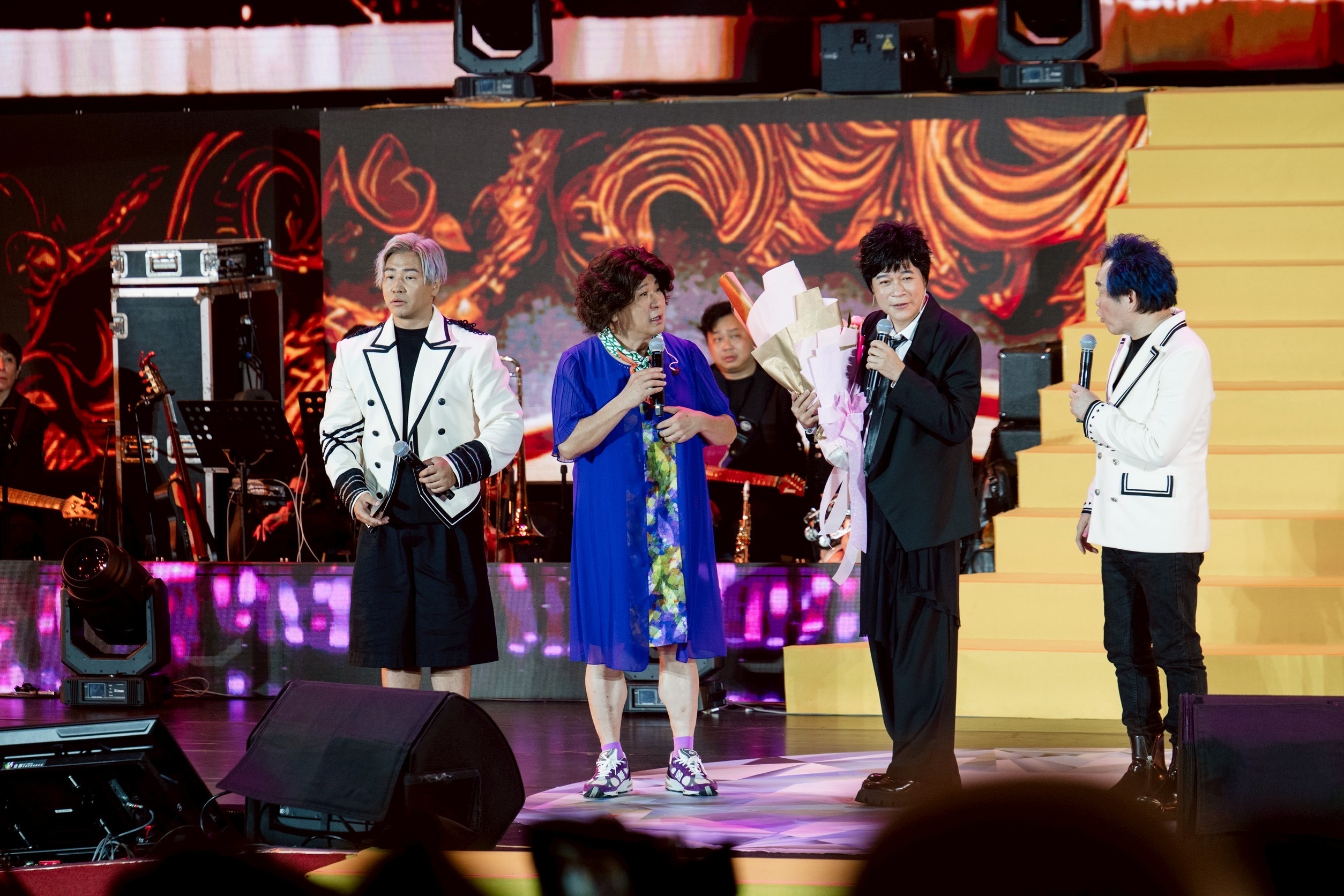 「鑽石舞台之夜」到台中！胡瓜反串「洪媽媽」衝上台母子對唱洪榮宏：來都來了