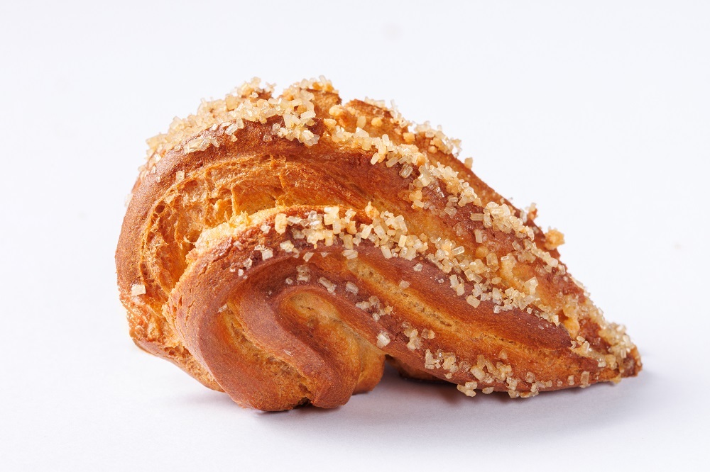 台灣甜點市場再掀熱潮！台中新光快閃「岢露圈」　新竹巨城首家魚雷泡芙