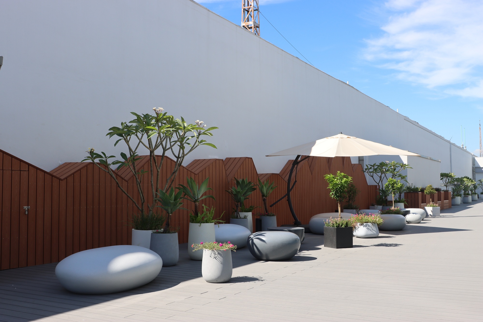 松山機場觀景台重新開放,親子賞機新熱點