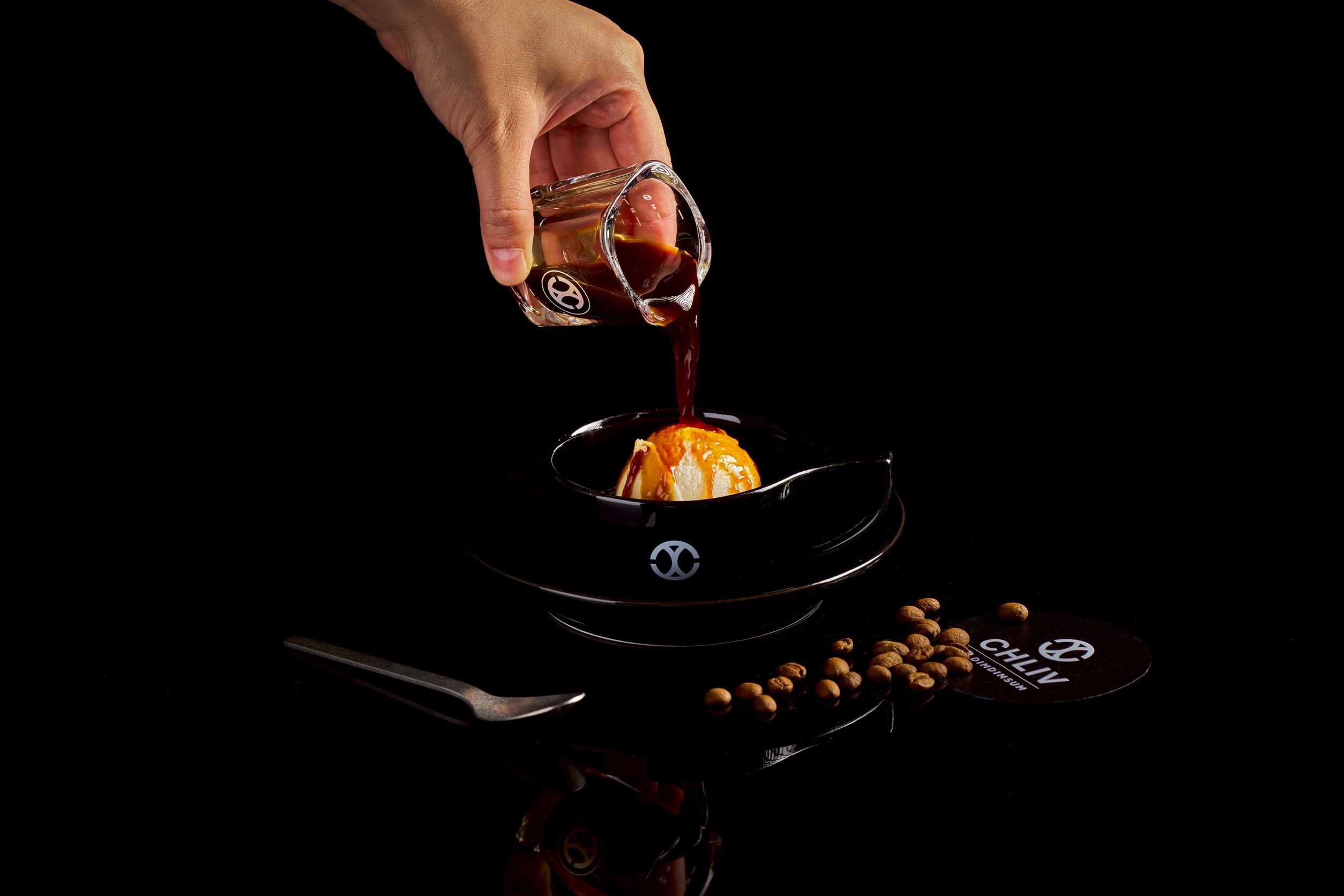 **點點心攜手CHLIV 打造信義區新亮點：港點與精品咖啡的完美結合**