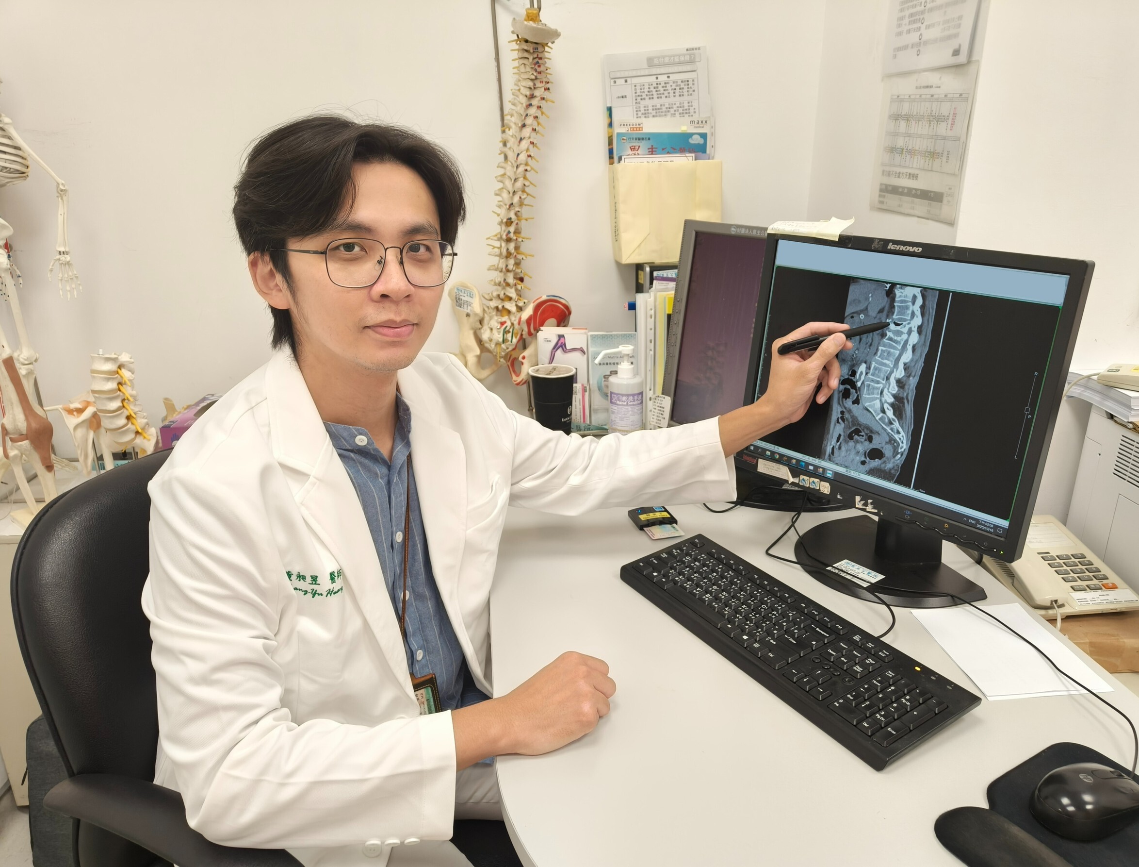 **花蓮災後「鏟子超人」感動全台：健康骨骼是行動力的基石**