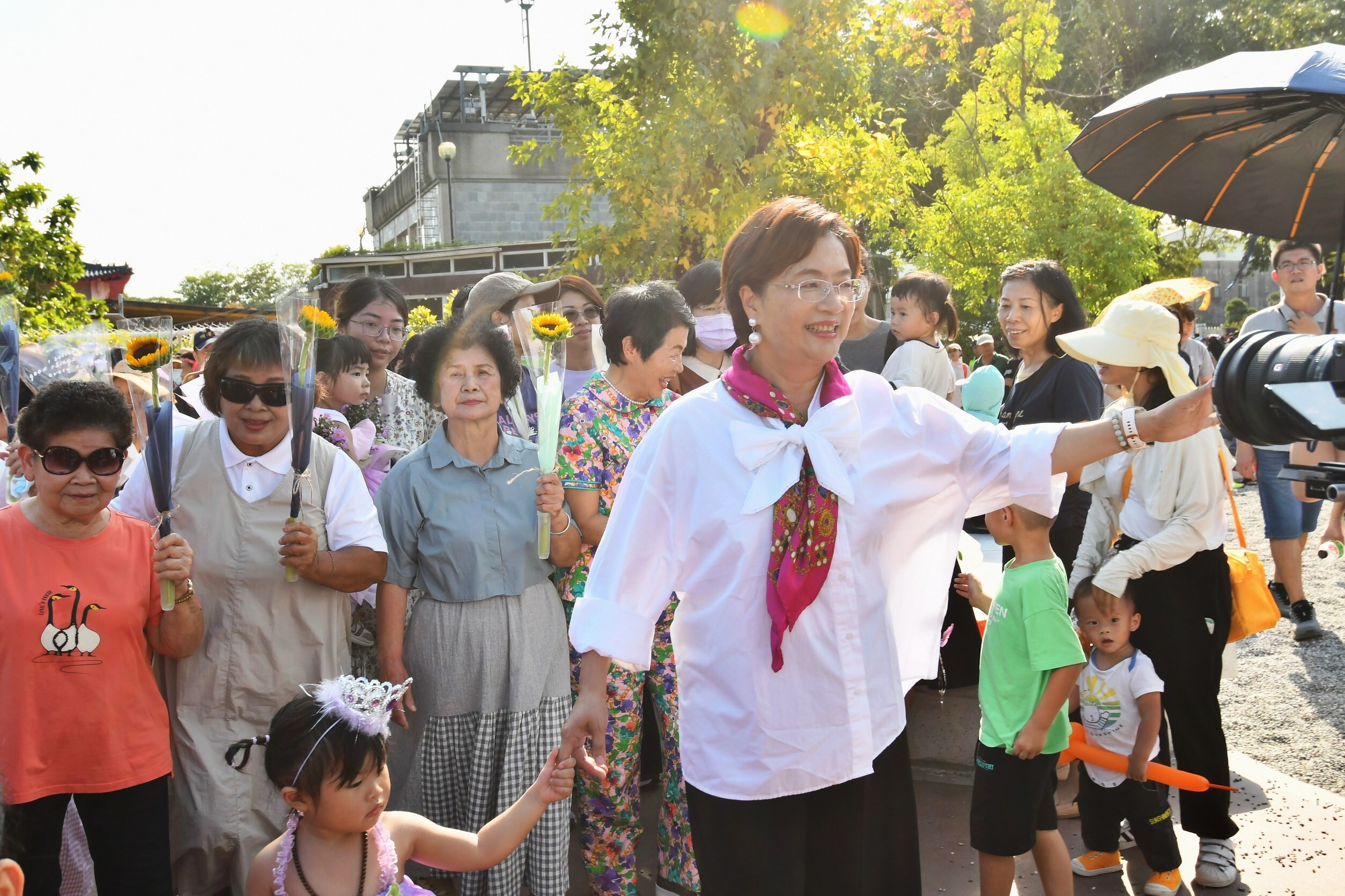 花田衣秀壓軸登場:田尾花漾行走秀展現庶民時尚