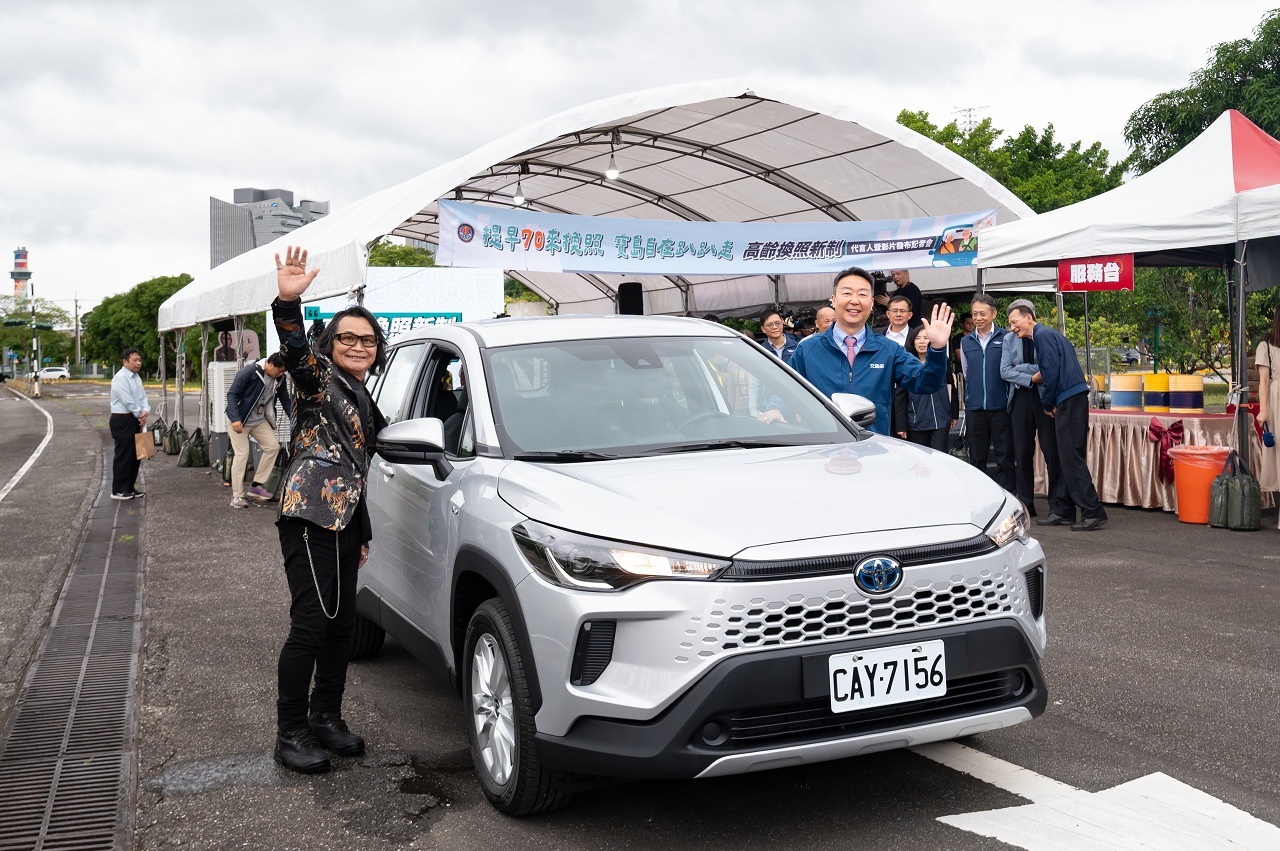 駕照效期只到70歲？公路局澄清：明年5月起實施高齡換照新制