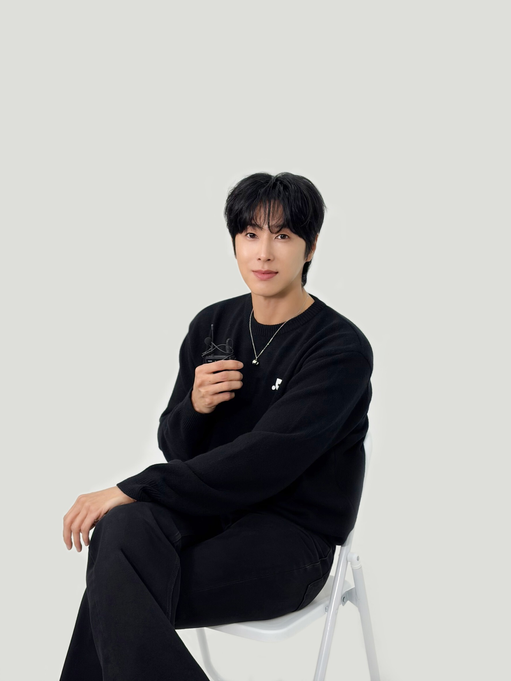  瑜鹵允浩推出首張正規專輯《I-KNOW》：音樂中的真實與夢想